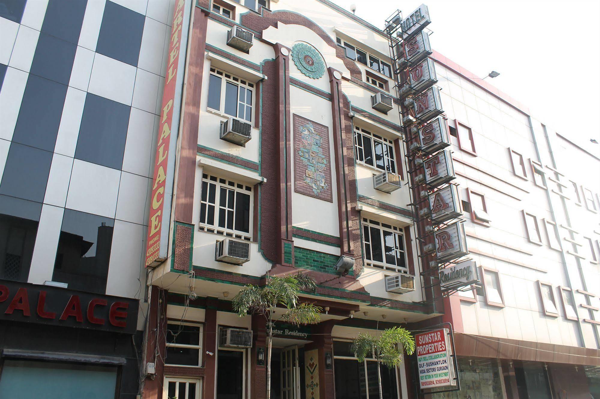 Hotel Sunstar Residency Delhi  Exteriör bild